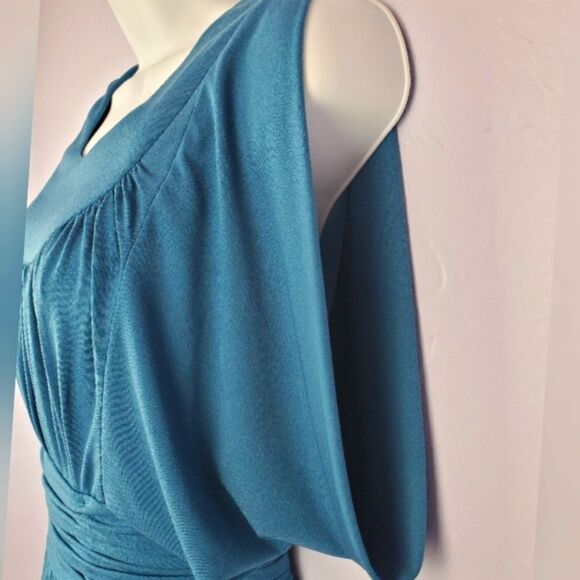 GUESS Dress - Picture 5 of 9